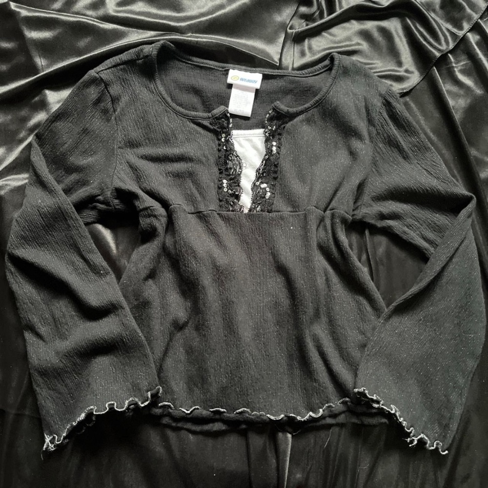 💵 $5 ADD ON | Getaway Black & White Long Sleeve Babydoll Top Lace Sequin Detail